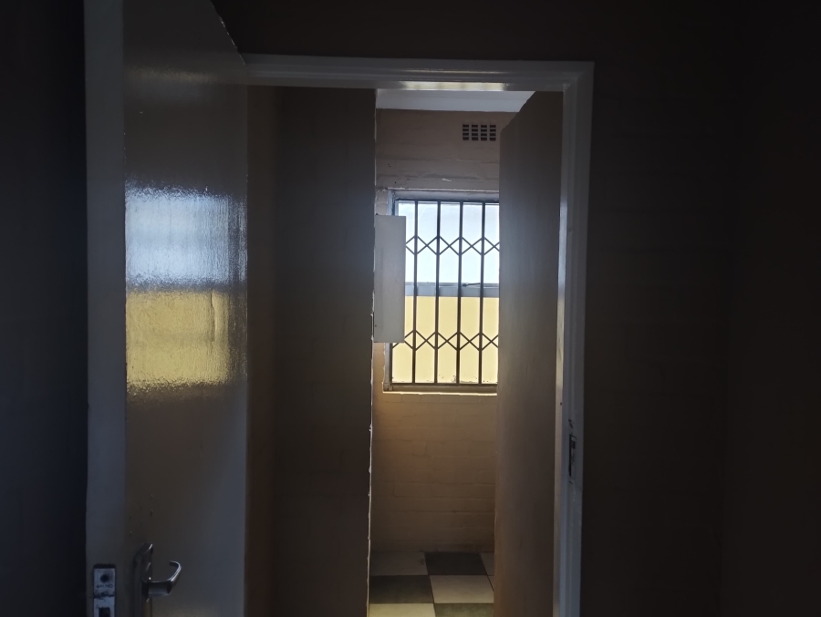 10 Bedroom Property for Sale in Oakdene Western Cape